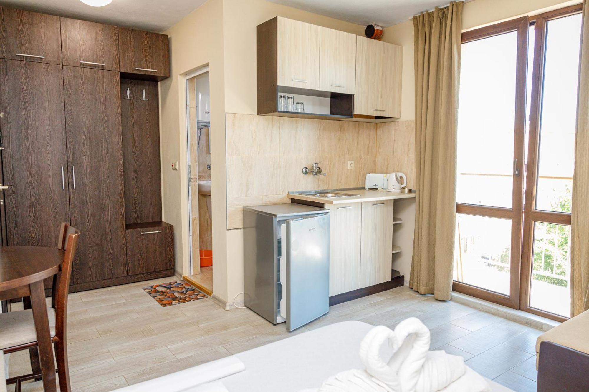 Family Hotel Silitur Ahtopol Exterior photo