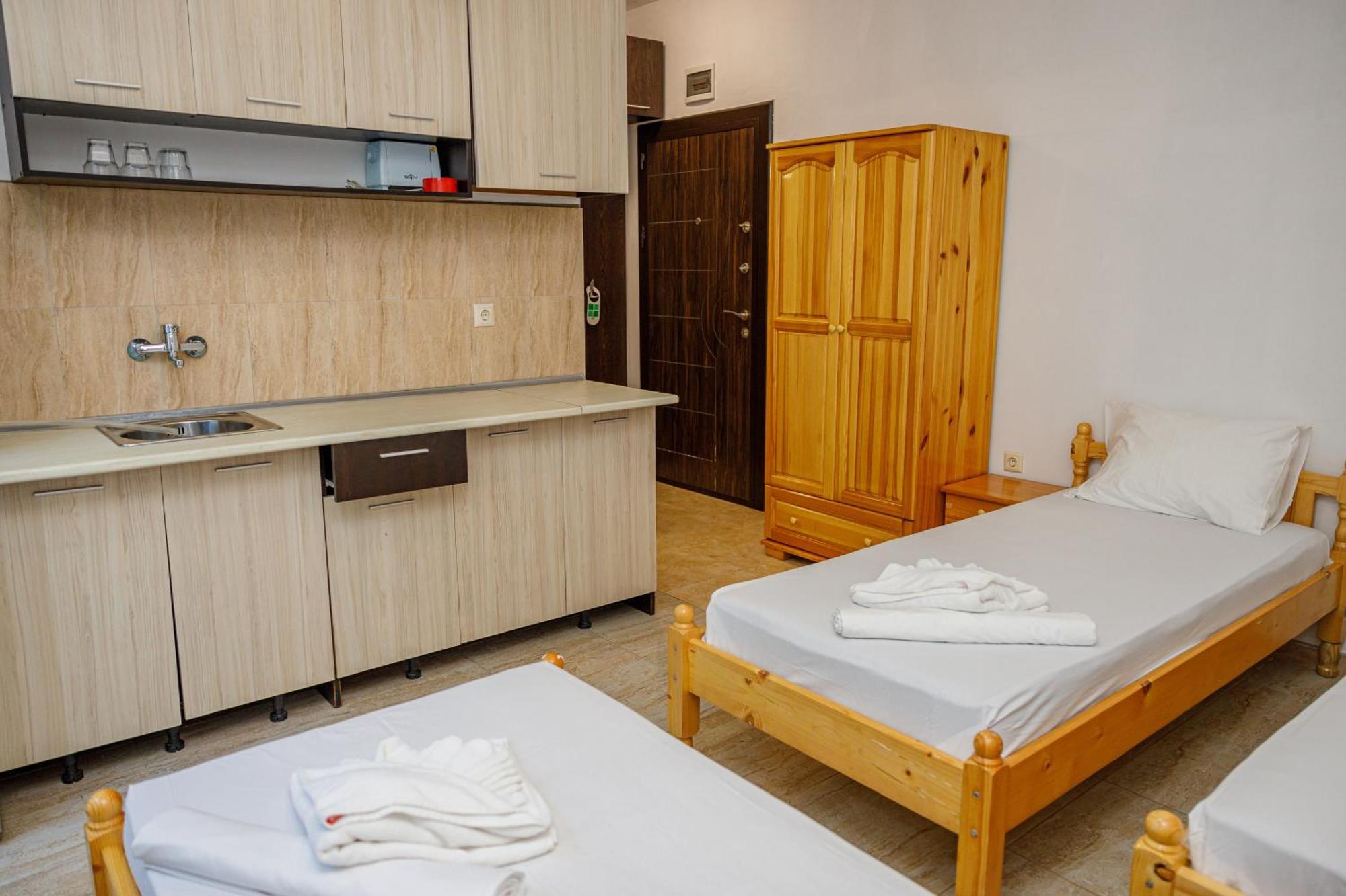Family Hotel Silitur Ahtopol Exterior photo
