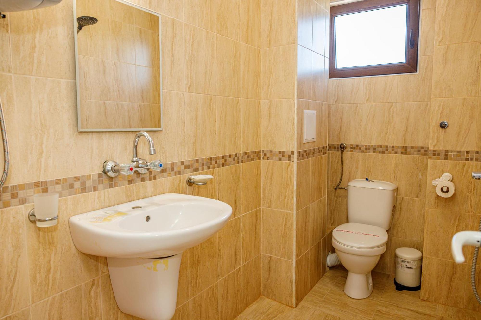 Family Hotel Silitur Ahtopol Exterior photo